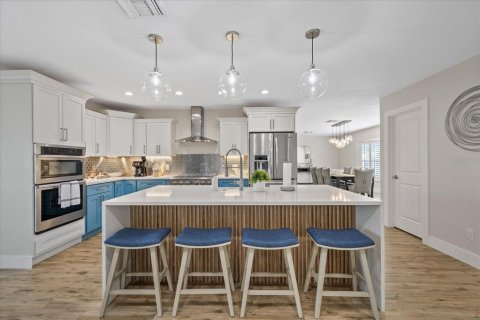 Villa ou maison à vendre à Tampa, Floride: 4 chambres, 220.18 m2 № 1636644 - photo 8