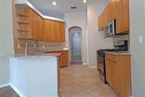 House in Land O' Lakes, Florida 4 bedrooms, 210.89 sq.m. № 1680315 - photo 11