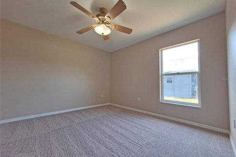 House in Land O' Lakes, Florida 4 bedrooms, 210.89 sq.m. № 1680315 - photo 20