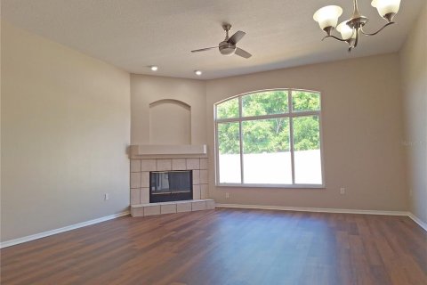 House in Land O' Lakes, Florida 4 bedrooms, 210.89 sq.m. № 1680315 - photo 8