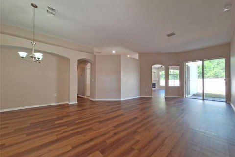 House in Land O' Lakes, Florida 4 bedrooms, 210.89 sq.m. № 1680315 - photo 4