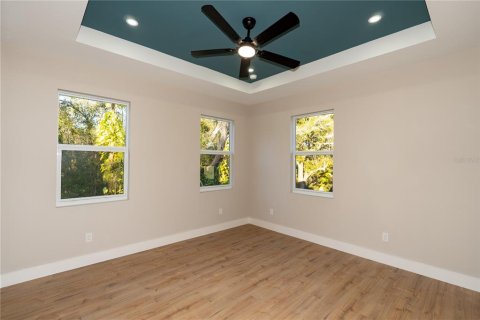 Villa ou maison à vendre à Tampa, Floride: 4 chambres, 171.87 m2 № 2410616 - photo 23