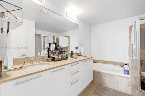 Copropriété à vendre à Aventura, Floride: 2 chambres, 187.66 m2 № 2040860 - photo 26