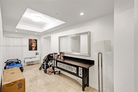 Condo in Aventura, Florida, 2 bedrooms  № 2040860 - photo 10