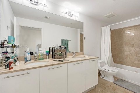 Copropriété à vendre à Aventura, Floride: 2 chambres, 187.66 m2 № 2040860 - photo 29