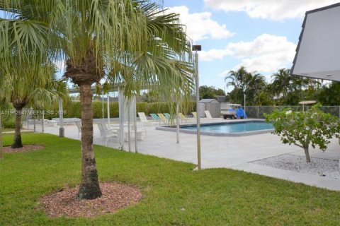 Casa en alquiler en West Palm Beach, Florida, 2 dormitorios, 123 m2 № 2023805 - foto 20