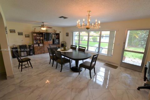 Casa en alquiler en West Palm Beach, Florida, 2 dormitorios, 123 m2 № 2023805 - foto 15