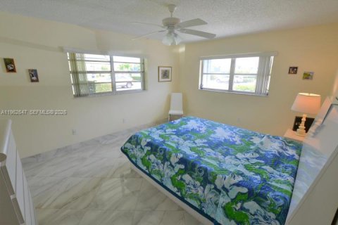 Casa en alquiler en West Palm Beach, Florida, 2 dormitorios, 123 m2 № 2023805 - foto 9