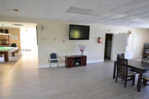 Casa en alquiler en West Palm Beach, Florida, 2 dormitorios, 123 m2 № 2023805 - foto 26