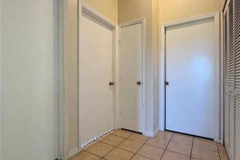Touwnhouse à vendre à Orlando, Floride: 3 chambres, 116.69 m2 № 1512494 - photo 9