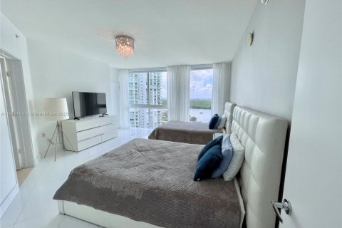 Снять в аренду кондоминиум в Санни-Айлс-Бич, Флорида 4 спальни, 270.72м2, № 1977578 - фото 13