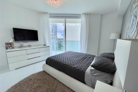 Снять в аренду кондоминиум в Санни-Айлс-Бич, Флорида 4 спальни, 270.72м2, № 1977578 - фото 19