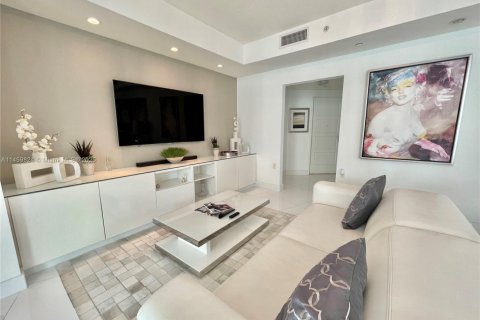 Снять в аренду кондоминиум в Санни-Айлс-Бич, Флорида 4 спальни, 270.72м2, № 1977578 - фото 5