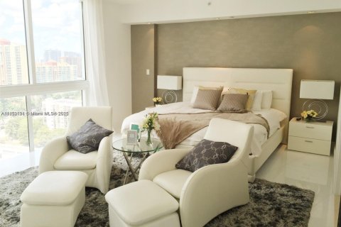 Снять в аренду кондоминиум в Санни-Айлс-Бич, Флорида 4 спальни, 270.72м2, № 1977578 - фото 12