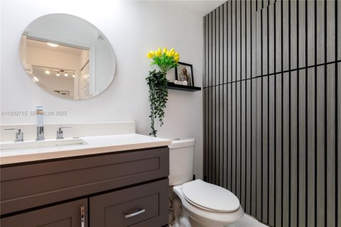 Townhouse in Pembroke Pines, Florida 2 bedrooms, 104.33 sq.m. № 1992607 - photo 20