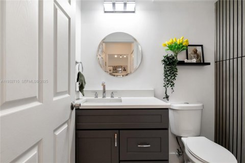 Townhouse in Pembroke Pines, Florida 2 bedrooms, 104.33 sq.m. № 1992607 - photo 18