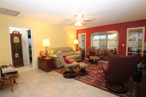 House in Sun City Center, Florida 2 bedrooms, 150.5 sq.m. № 2108186 - photo 7