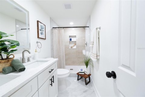 Casa en venta en Tampa, Florida, 4 dormitorios, 140.47 m2 № 2341537 - foto 20