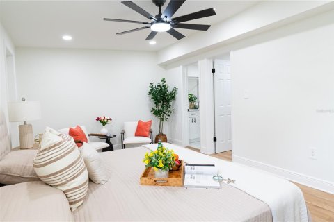 Casa en venta en Tampa, Florida, 4 dormitorios, 140.47 m2 № 2341537 - foto 15