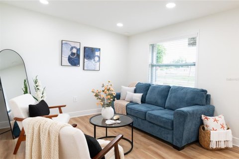 Casa en venta en Tampa, Florida, 4 dormitorios, 140.47 m2 № 2341537 - foto 5