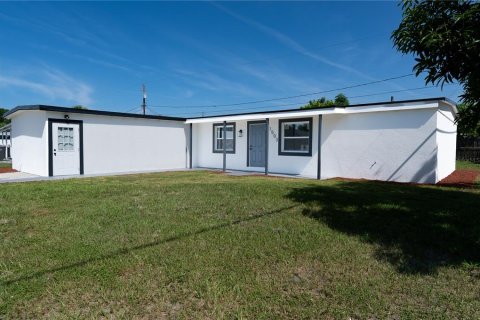 Casa en venta en Tampa, Florida, 4 dormitorios, 140.47 m2 № 2341537 - foto 2