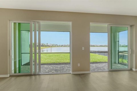 Casa en venta en Lakewood Ranch, Florida, 4 dormitorios, 239.97 m2 № 1838457 - foto 11