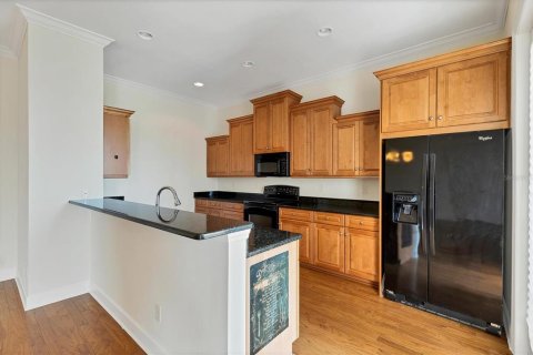 Townhouse in Placida, Florida 4 bedrooms, 222.97 sq.m. № 824387 - photo 8