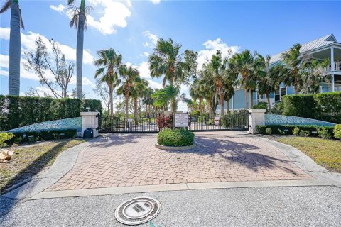 Townhouse in Placida, Florida 4 bedrooms, 222.97 sq.m. № 824387 - photo 26
