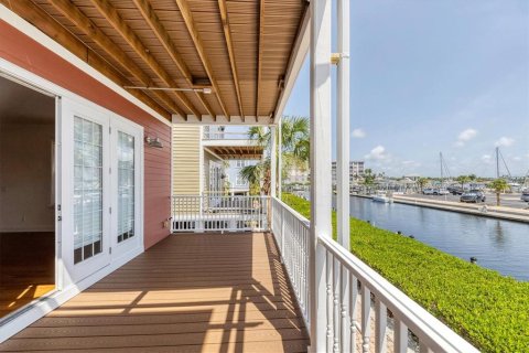 Townhouse in Placida, Florida 4 bedrooms, 222.97 sq.m. № 824387 - photo 12