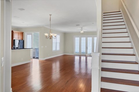 Townhouse in Placida, Florida 4 bedrooms, 222.97 sq.m. № 824387 - photo 3