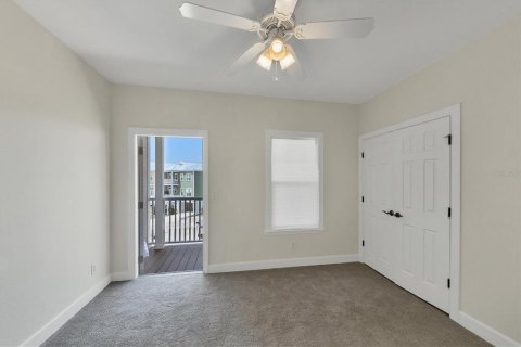 Townhouse in Placida, Florida 4 bedrooms, 222.97 sq.m. № 824387 - photo 18