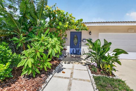 House in Boca Raton, Florida 3 bedrooms, 125.98 sq.m. № 2186534 - photo 4