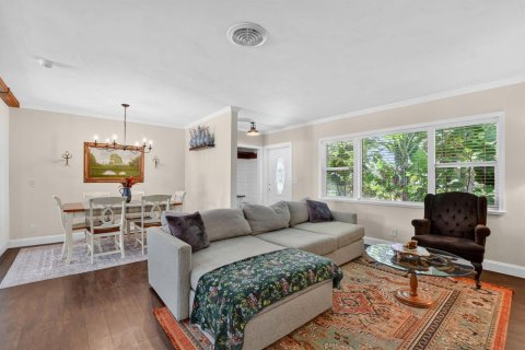 House in Boca Raton, Florida 3 bedrooms, 125.98 sq.m. № 2186534 - photo 8