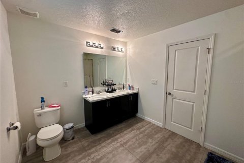 Casa en alquiler en Orlando, Florida, 4 dormitorios, 244.43 m2 № 1903433 - foto 15