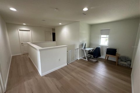 Casa en alquiler en Orlando, Florida, 4 dormitorios, 244.43 m2 № 1903433 - foto 10