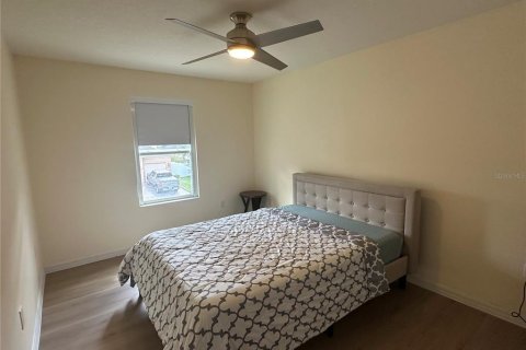 Casa en alquiler en Orlando, Florida, 4 dormitorios, 244.43 m2 № 1903433 - foto 19
