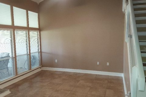 Condo in Longwood, Florida, 2 bedrooms  № 1901396 - photo 10