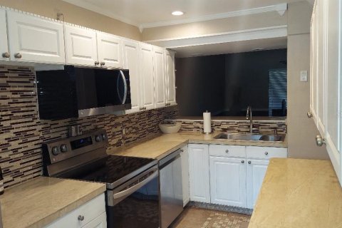 Condo in Longwood, Florida, 2 bedrooms  № 1901396 - photo 4