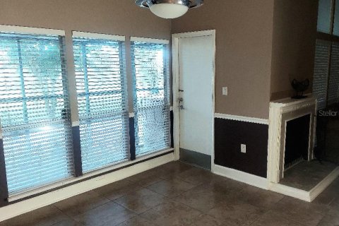 Condo in Longwood, Florida, 2 bedrooms  № 1901396 - photo 8
