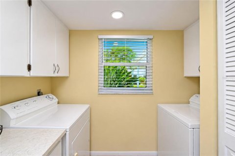 Condominio en venta en Bradenton, Florida, 2 dormitorios, 125.42 m2 № 2355121 - foto 13