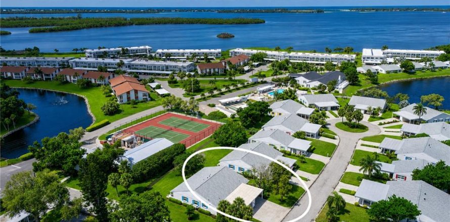 Condominio en Bradenton, Florida, 2 dormitorios  № 2355121