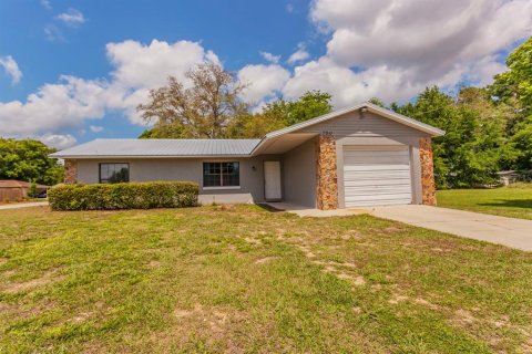 House in Belleview, Florida 3 bedrooms, 105.54 sq.m. № 1784548 - photo 1