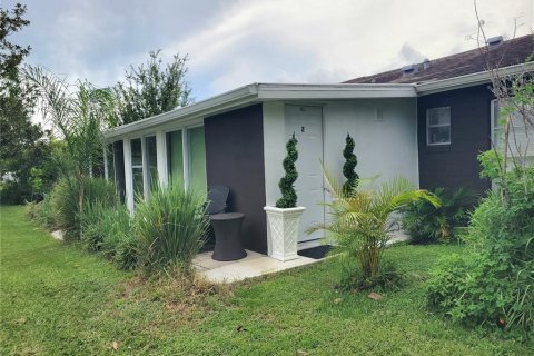 Casa en venta en Kissimmee, Florida, 5 dormitorios, 146.32 m2 № 1900370 - foto 19