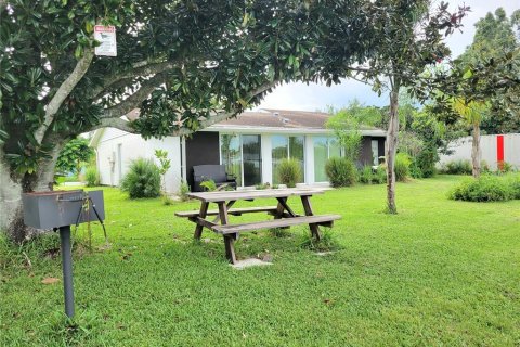 Casa en venta en Kissimmee, Florida, 5 dormitorios, 146.32 m2 № 1900370 - foto 14