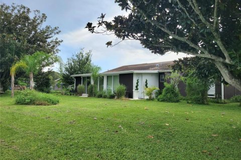 Casa en venta en Kissimmee, Florida, 5 dormitorios, 146.32 m2 № 1900370 - foto 16