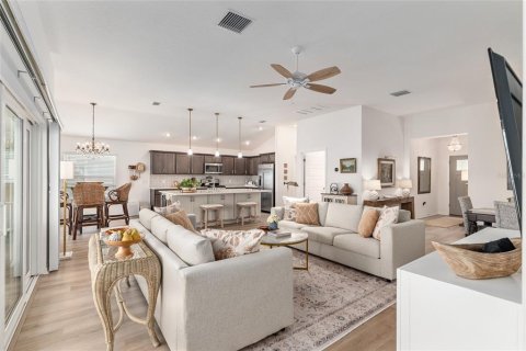 Casa en venta en The Villages, Florida, 3 dormitorios, 172.89 m2 № 1912573 - foto 19