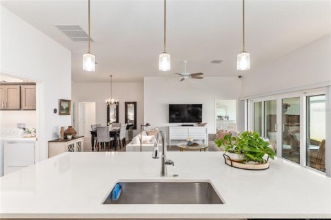 Casa en venta en The Villages, Florida, 3 dormitorios, 172.89 m2 № 1912573 - foto 27
