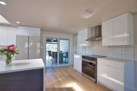 Villa ou maison à vendre à Englewood, Floride: 3 chambres, 130.62 m2 № 2406330 - photo 9