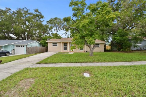 Villa ou maison à vendre à Clearwater, Floride: 4 chambres, 106.84 m2 № 1800164 - photo 5