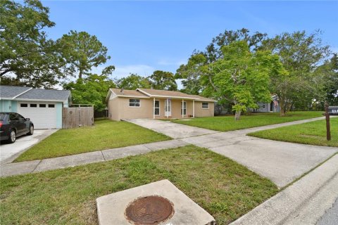 Villa ou maison à vendre à Clearwater, Floride: 4 chambres, 106.84 m2 № 1800164 - photo 6